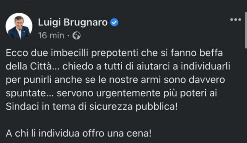 brugnaro e il serf nel canal grande a venezia