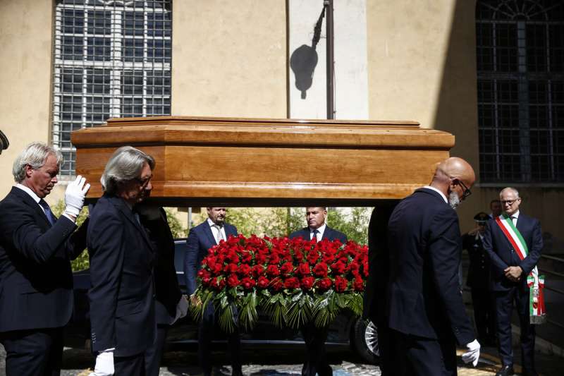 camera ardente piero angela in campidoglio 3