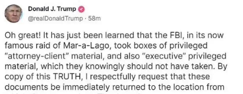 DONALD TRUMP CHIEDE ALL FBI DI RESTITUIRGLI I DOCUMENTI SEQUESTRATI A MAR-A-LAGO 