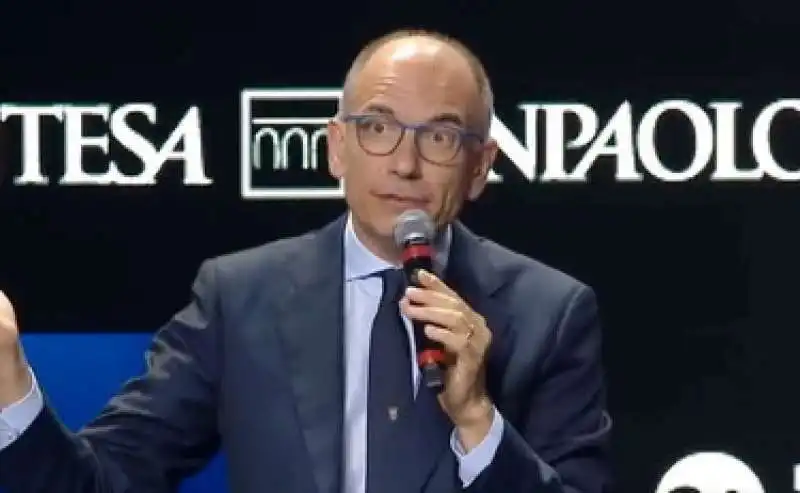 enrico letta al meeting di cl a rimini