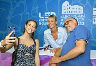 federica pellegrini firma autografi foto masi gmt gmt 890