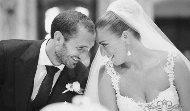 GIORGIO CHIELLINI E LA MOGLIE CAROLINA BONISTALLI