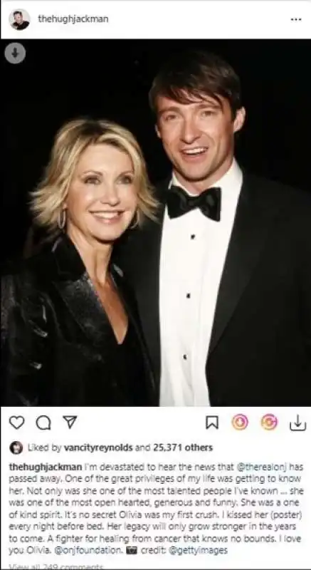 hugh jackman ricorda olivia newton john 