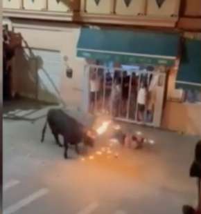 il toro incorna ragazzo di 24 anni a vallada2