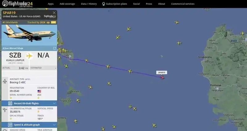 il volo di nancy pelosi su flightradar