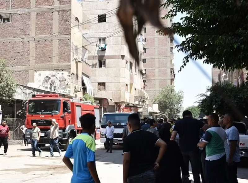 incendio in una chiesa copta a giza, in egitto 2