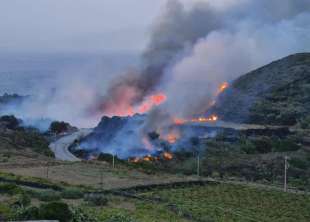 incendio pantelleria 2