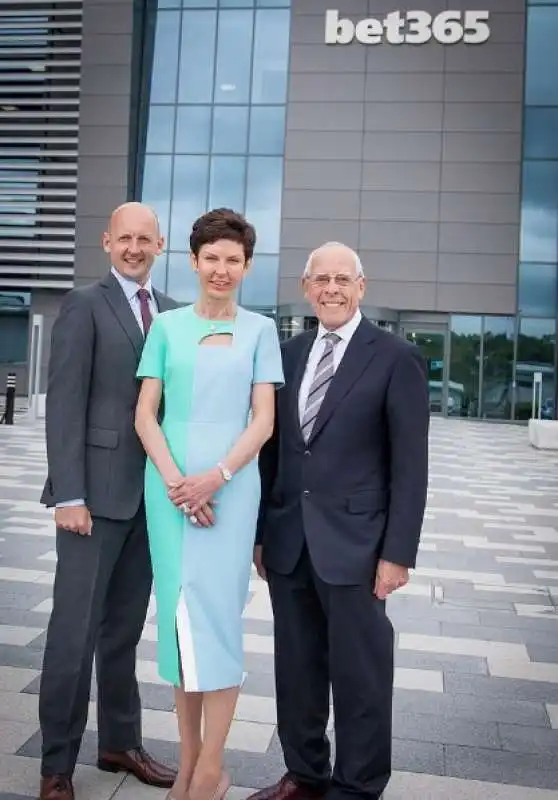 john, denise e peter coates 