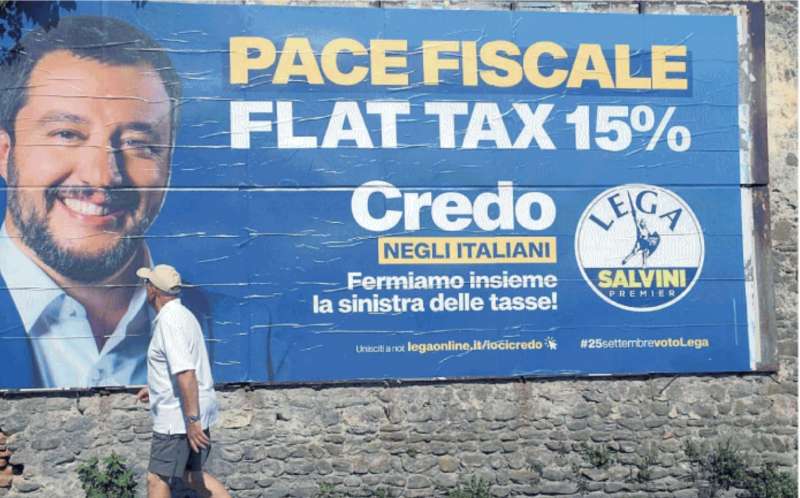 manifesti di salvini con slogan credo