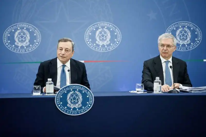 mario draghi daniele franco 2 