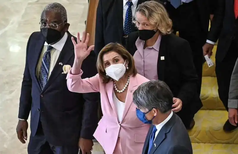 nancy pelosi in malesia  