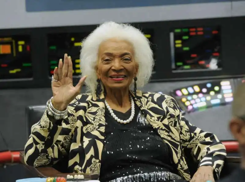 nichelle nichols 6