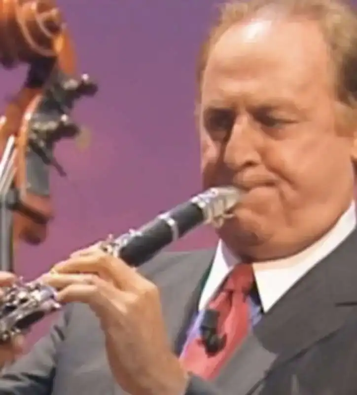 RENZO ARBORE MENO SIAMO MEGLIO STIAMO 