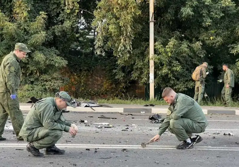 rilievi dell esercito sul luogo dell attentato a darya dugina 