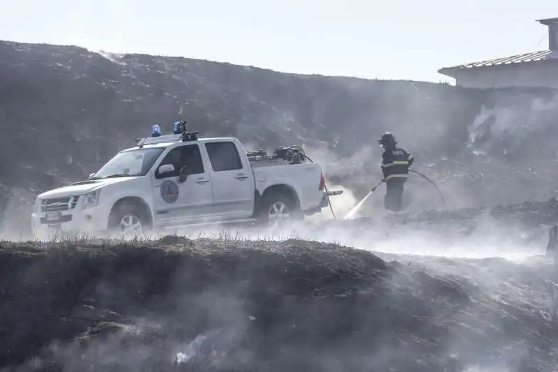 roma, incendio negli studi cinematografici di cinecitta   20