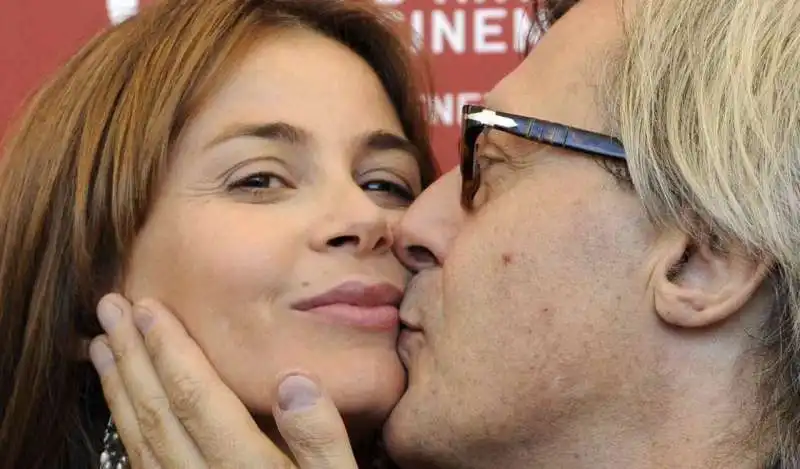 sabrina colle e vittorio sgarbi 7