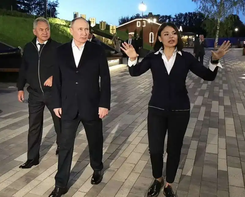 sergei e ksenia shoigu con vladimir putin  