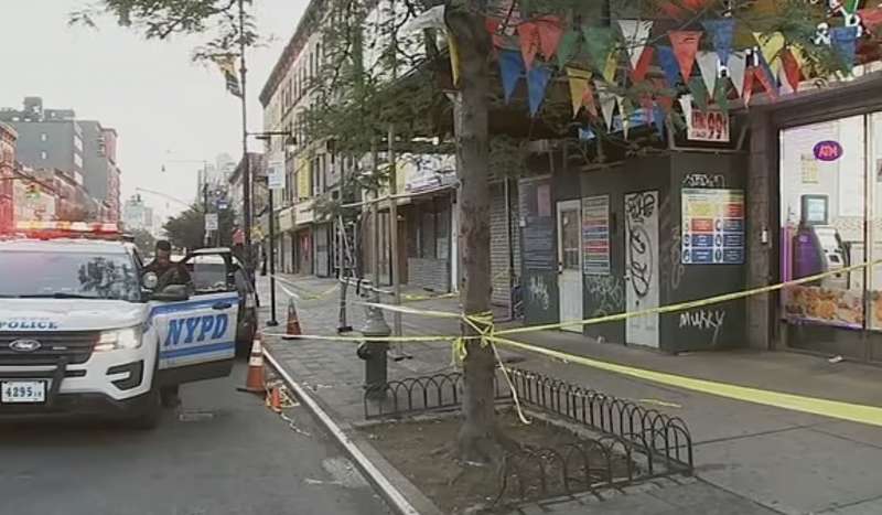 spari al mcdonalds di fulton street a new york 9