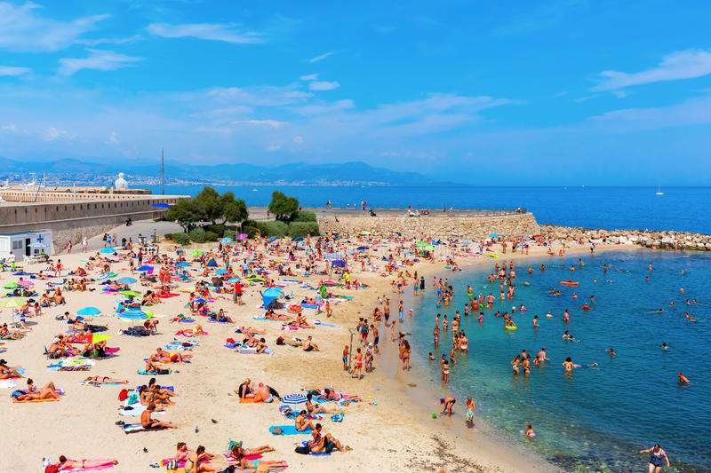 spiaggia di antibes costa azzurra