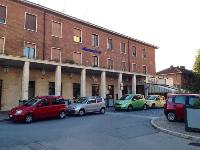 stazione di moncalieri 