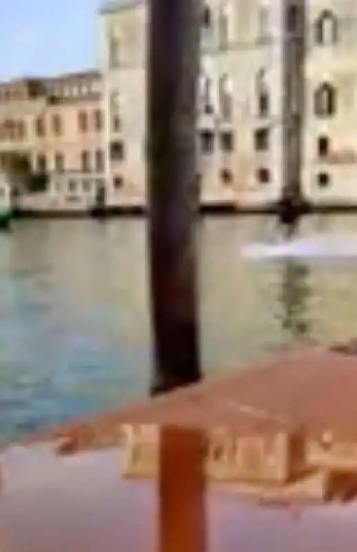 surf nel canal grande a venezia 2