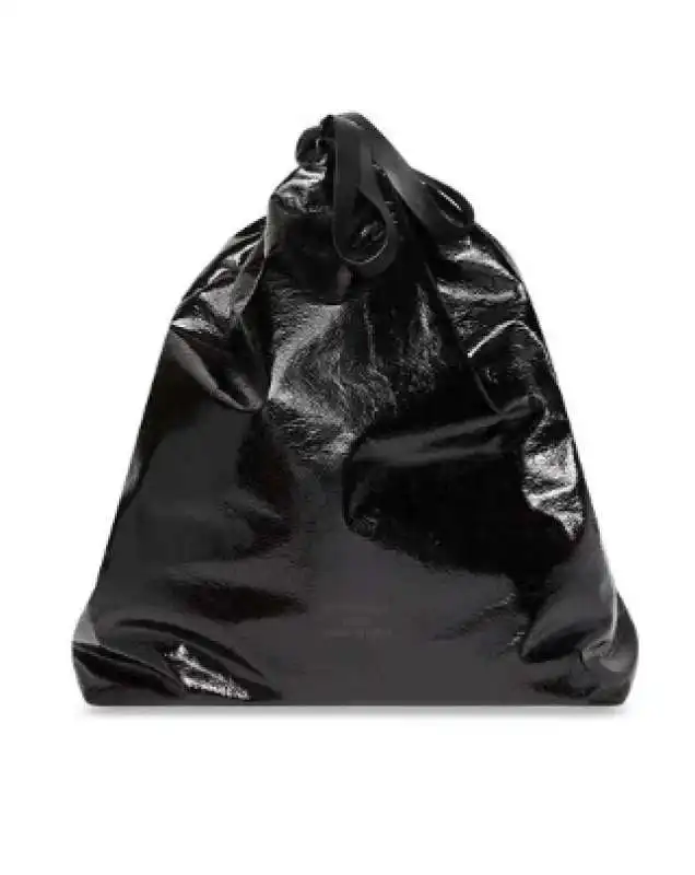 trash pouch di balenciaga 9