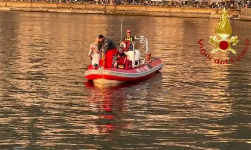    turista annega nel lago di como  