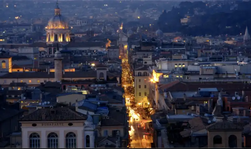 VIA DEL CORSO ROMA 2