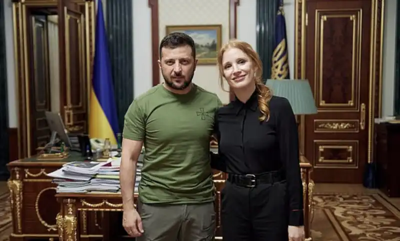 zelensky e Jessica Chastain