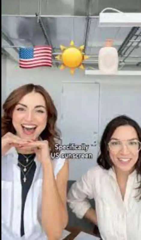 alexandria ocasio cortez e la crema solare 5