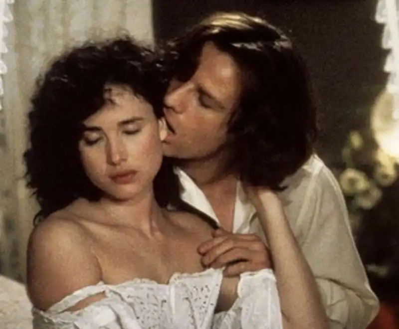 andie macdowell christopher lambert      greystoke – la leggenda di tarzan, il signore delle scimmie  2