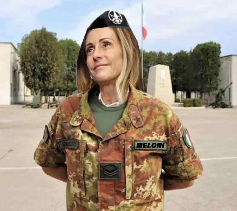 ARIANNA MELONI SOLDATESSA D ITALIA - MEME