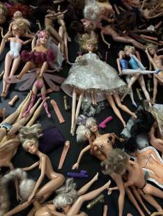 barbie lesbo orgia opera concettuale by dago 3