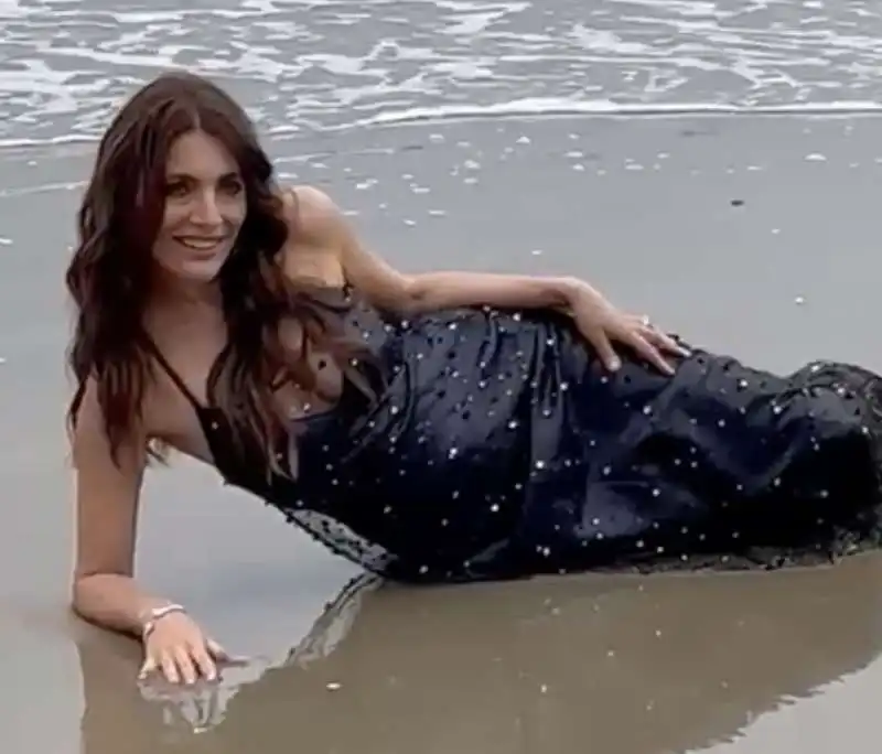 caterina murino in versione sirenetta a venezia 