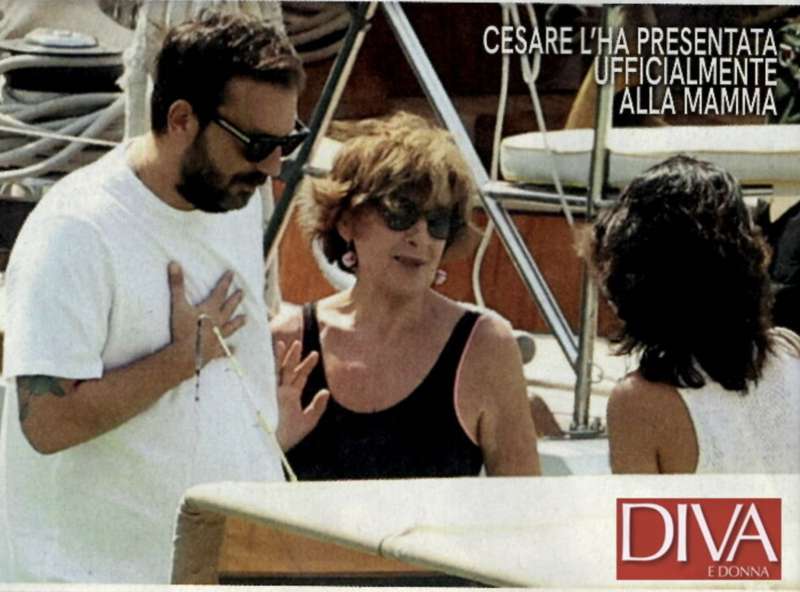 cesare cremonini e giorgia cardinaletti insieme in barca con la mamma di lui foto diva e donna