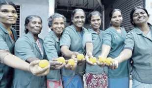 DONNE VINCONO LA LOTTERIA IN INDIA