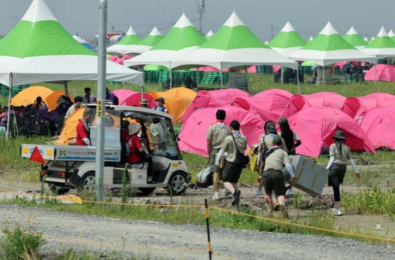 evacuazione dal raduno mondiale degli scout a saemangeum corea del sud