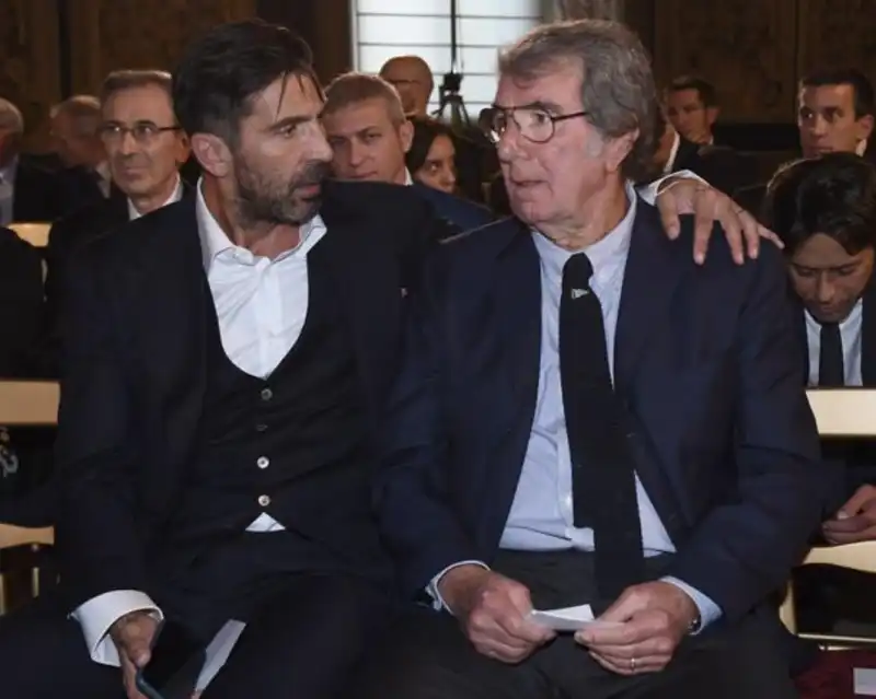 gianluigi buffon e dino zoff