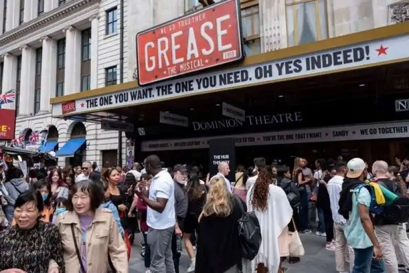 il musical grease al dominion theatre di londra 2