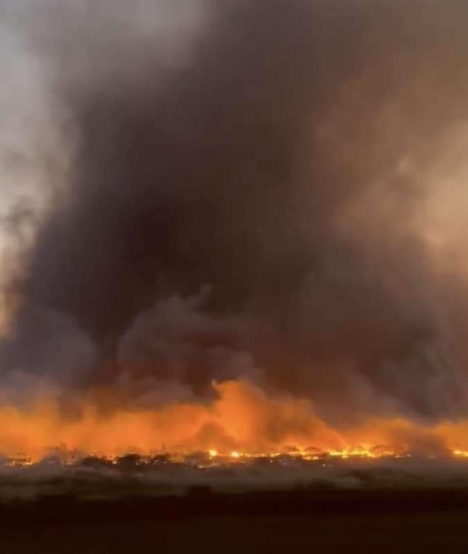 Kering Eyewear fa una donazione all'isola di Maui, dopo gli incendi che  hanno causato più di 100 vittime