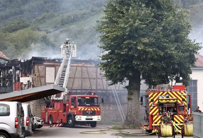 incendio in una struttura in alsazia 9