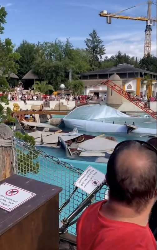 incidente al parco divertimenti europa park di rust, in germania 2