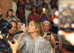 jennifer lopez all anema e core di capri 3