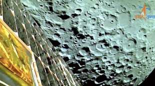 l allunaggio della sonda lunare indiana chandrayaan 3