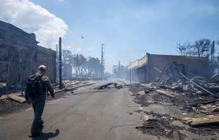 la distruzione dopo gli incendi a lahaina nell isola di maui hawaii 1