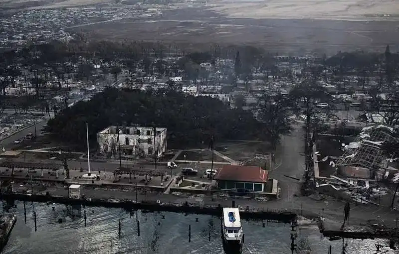 la distruzione dopo gli incendi a lahaina nell isola di maui   hawaii   6