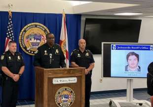 la polizia riferisce sulla strage comoiuta da ryan christopher a jacksonville