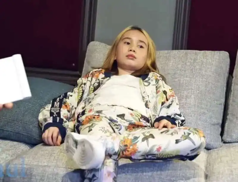 lil tay  4