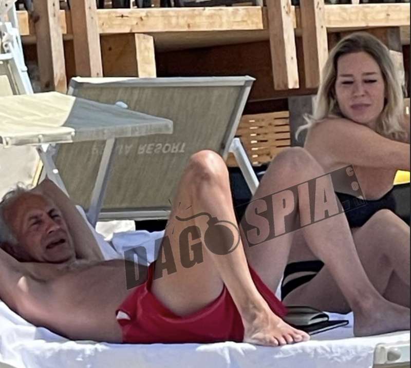 marco travaglio al praia art resort, in calabria, con giorgia solari 2