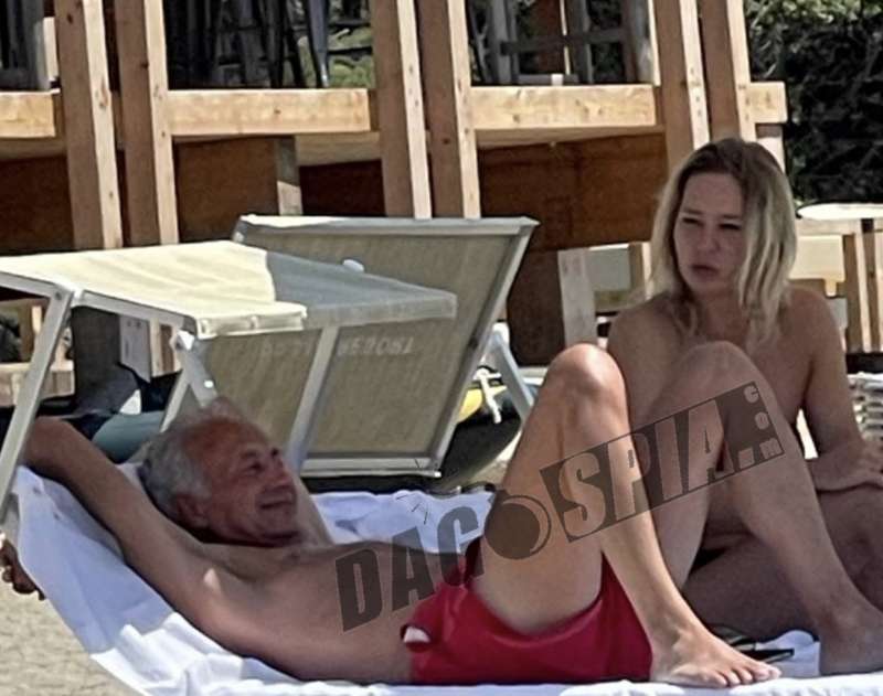 marco travaglio al praia art resort, in calabria, con giorgia solari 4